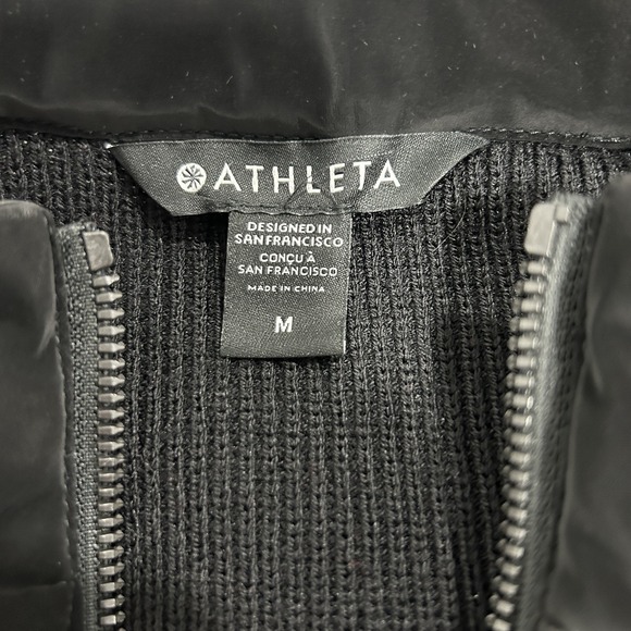 Athleta‎ Women's Medium Hanover Hybrid Vest Puffer Black Sport Casual Quilted - Picture 7 of 7